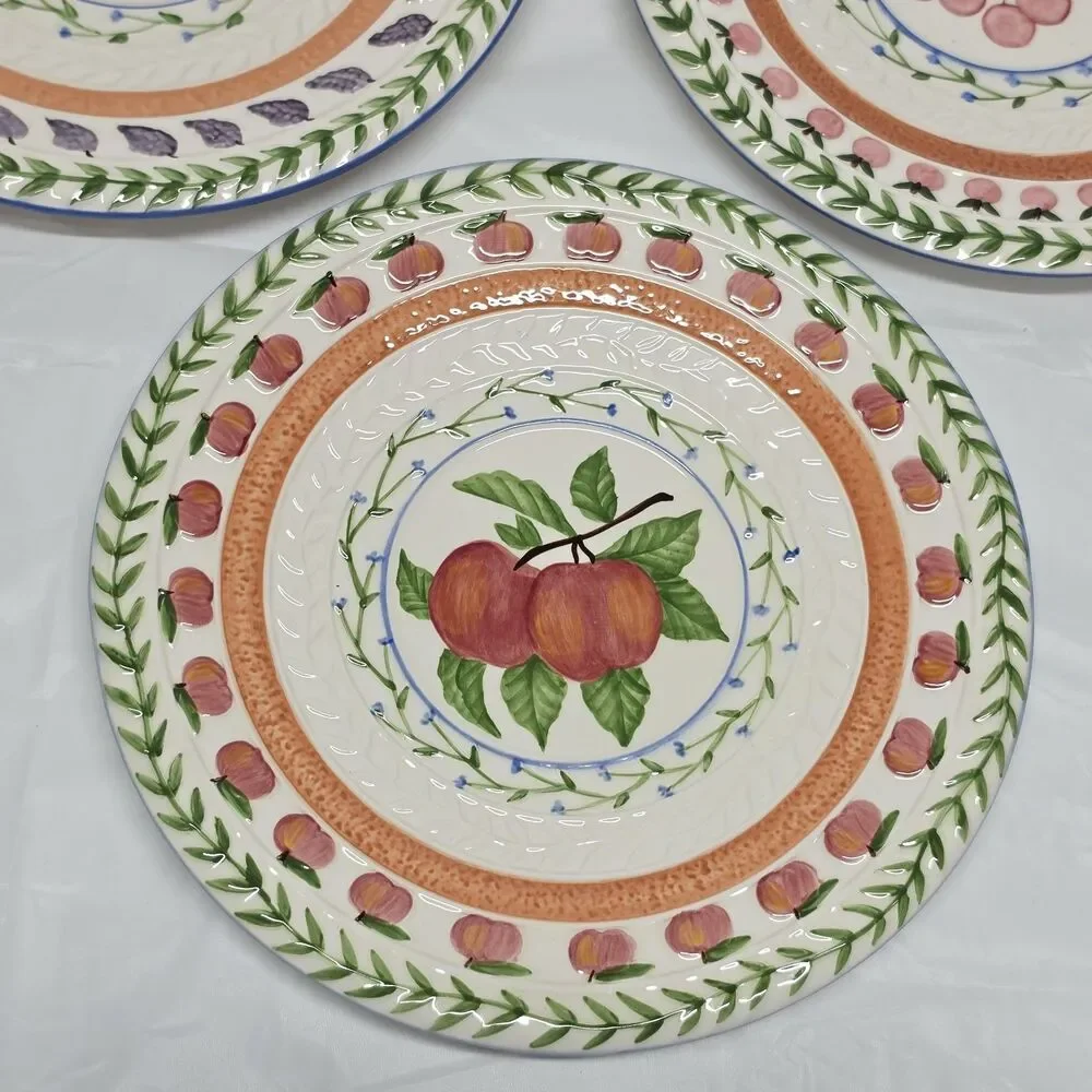 Strata Group Fresh N’ Fruity Salad /Lunch Plate 8.5